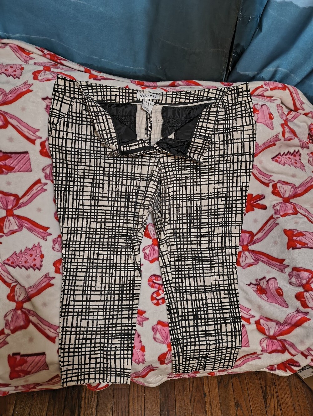 Ava & Viv Black And White Patterned Pants